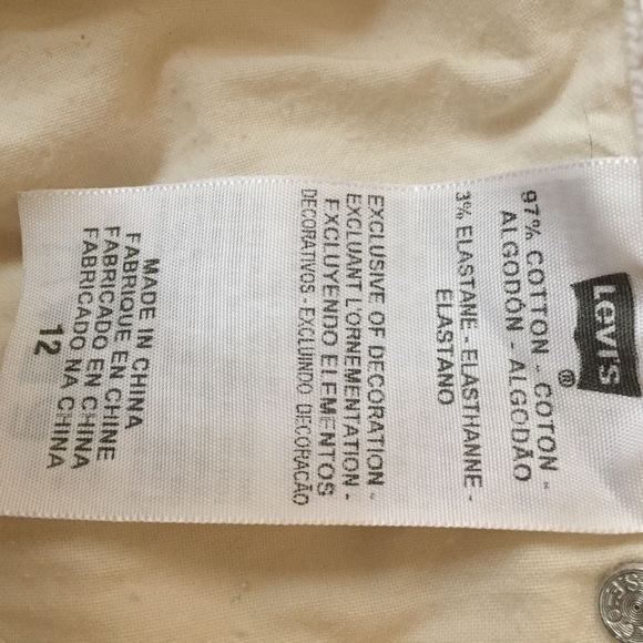 Levi’s White Cotton Capri Short Jeans - Picture 5 of 7